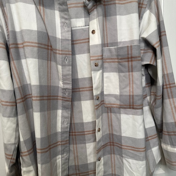 Abercrombie & Fitch Oversized Lightweight‎ Plaid Shacket Size Medium - Picture 2 of 4